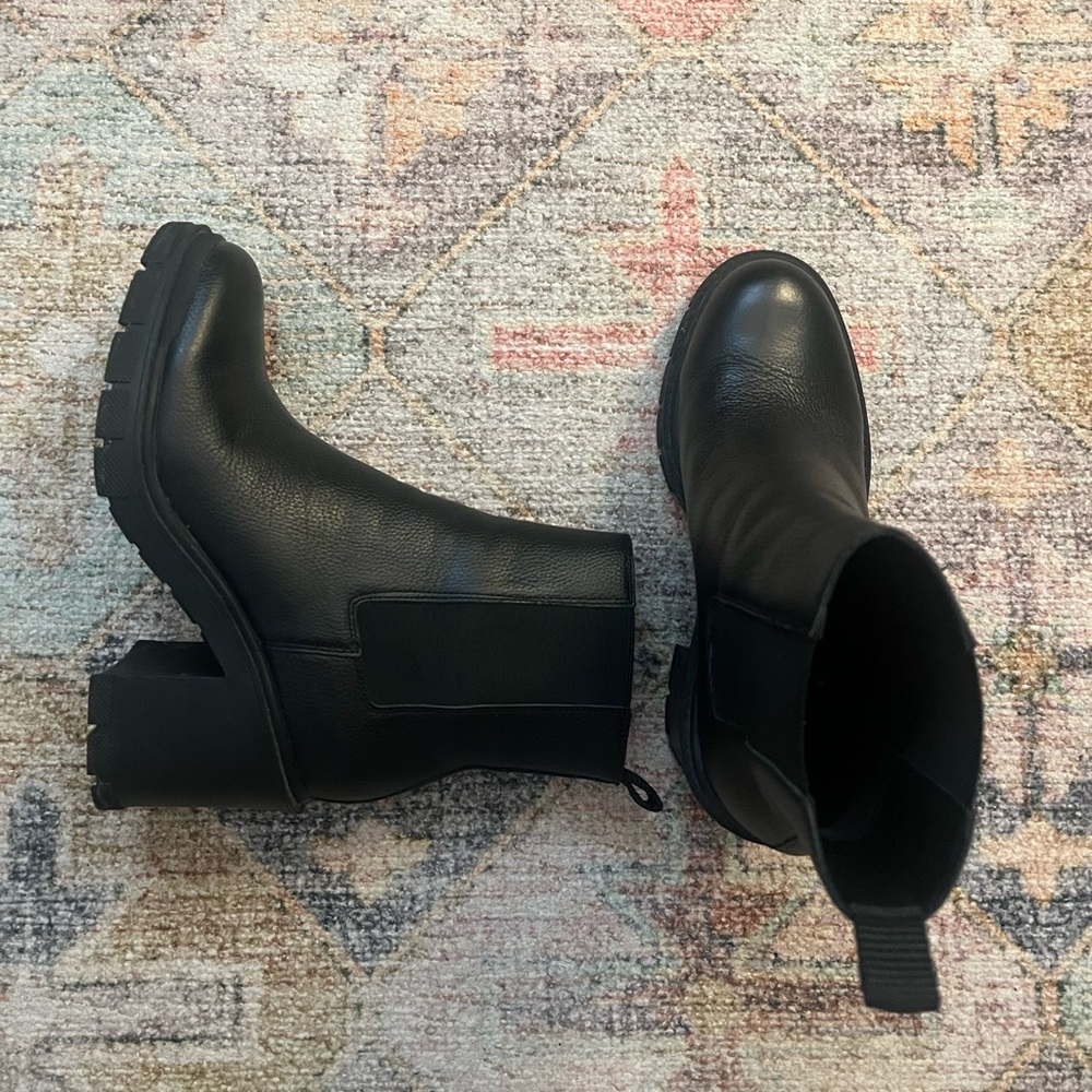 Marc Fisher Black Leather Chelsea Heeled Combat Boots